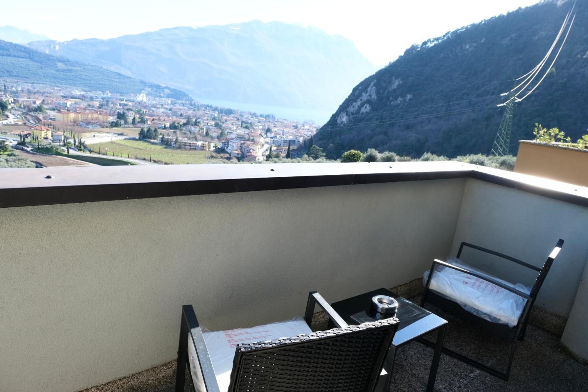 Casa Segantini - Panorama Pool Apartment Gavazzo Nuova Kültér fotó